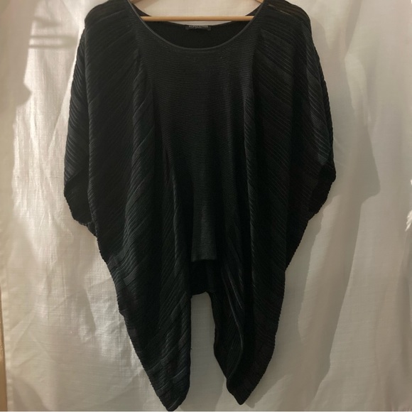 Eileen Fisher sz. PM, Black, 70% Silk, 30% Viscose, bat sleeve, Reg.wear, GUC - Picture 7 of 7